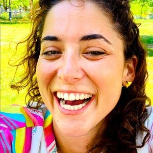 Meet your Posher, Leah